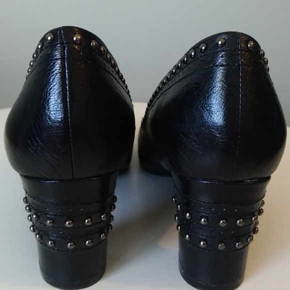 Johnston & Murphy Heels with studs, Size 8.5M - Picture 4 of 4